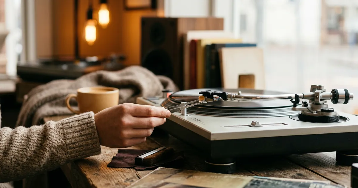 レコード針の交換時期と選び方｜スタイラス交換のポイントを解説